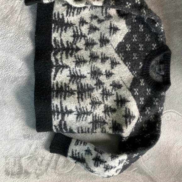 Sweater - Picture 2 of 2